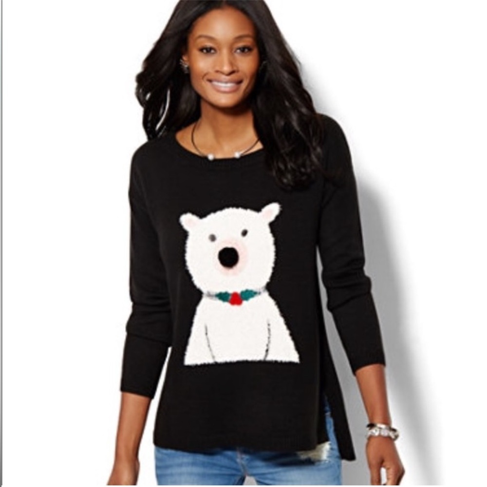 Black Sweater with Polar Bear Design Size LARGE